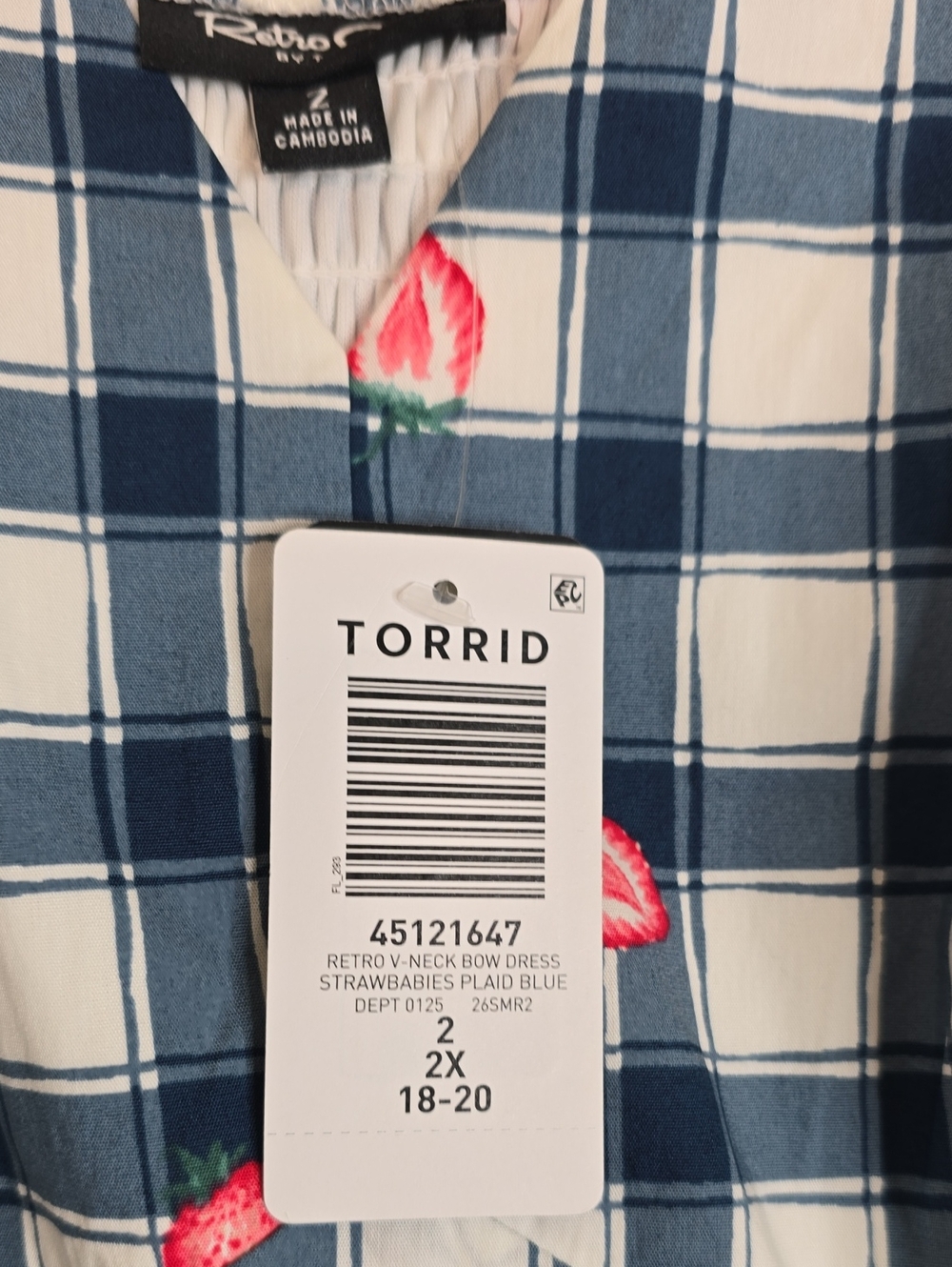 Torrid  retro chic V neck Bow Detail  Gingham Strawberry print Sleeveless Dress - Picture 9 of 11